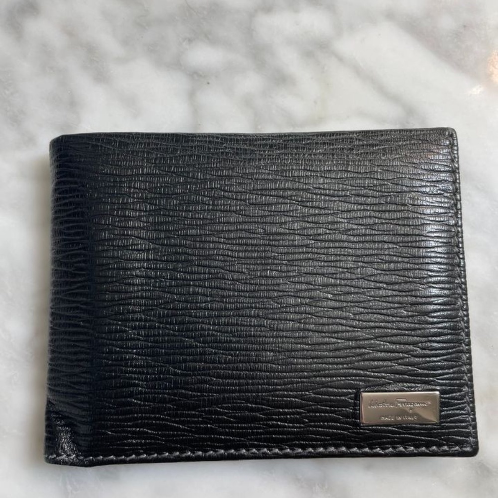 Ferragamo Wallet - Brand New [ Italian Leather ]